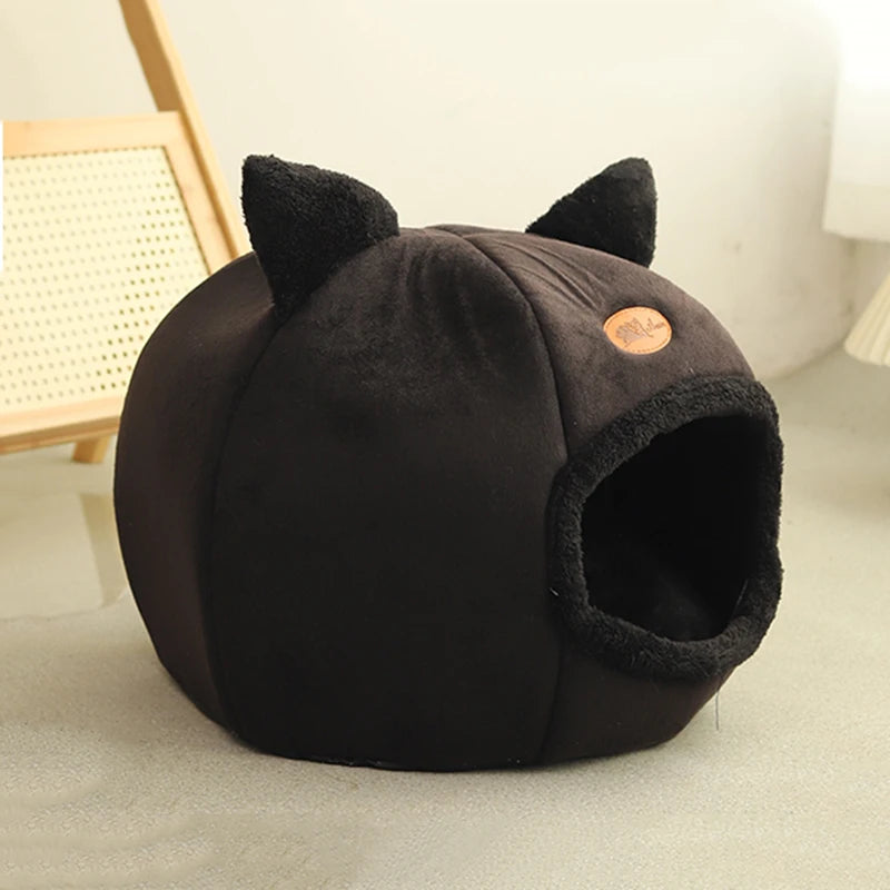 The Cozy Winter Cat Bed