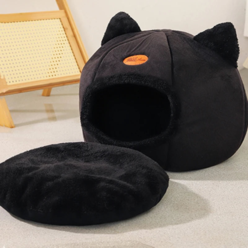 The Cozy Winter Cat Bed